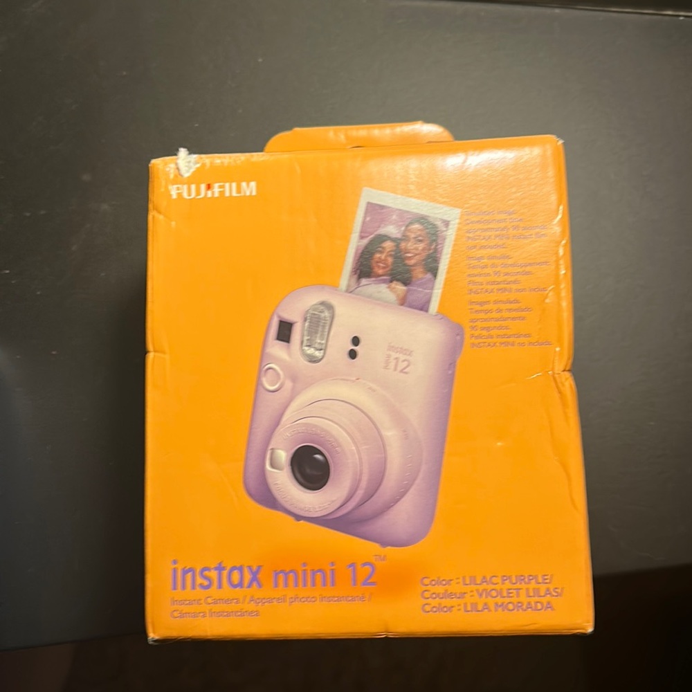 Fujifilm Instax mini 12 ..lilac purple
